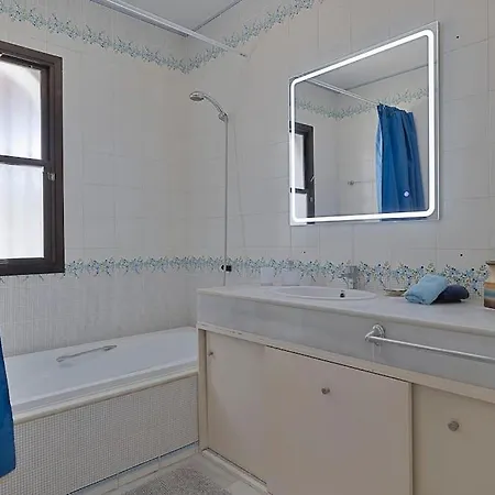 Holiday home Marbella, Close To The Beach, Shared Pool, 5 Bedrooms Marbella