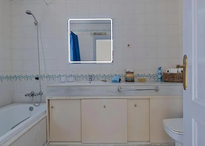 Marbella, Close To The Beach, Shared Pool, 5 Bedrooms 別荘