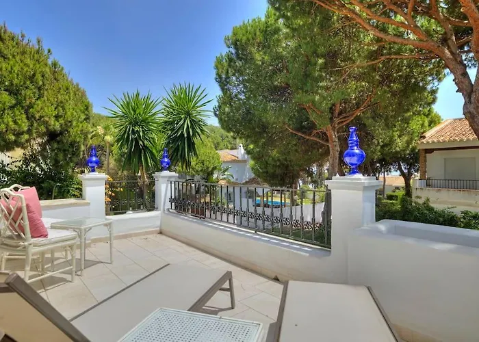 別荘 Marbella, Close To The Beach, Shared Pool, 5 Bedrooms マルベーリャ