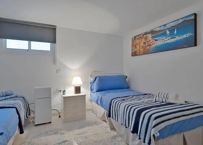 Marbella, Close To The Beach, Shared Pool, 5 Bedrooms 別荘 マルベーリャ