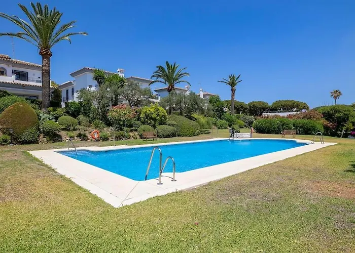 別荘 Marbella, Close To The Beach, Shared Pool, 5 Bedrooms *